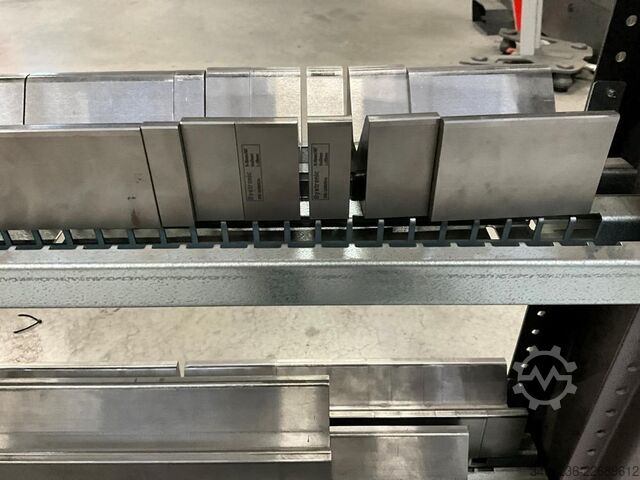 2023 Bystronic press brake tooling incl. cabinet Bystronic 