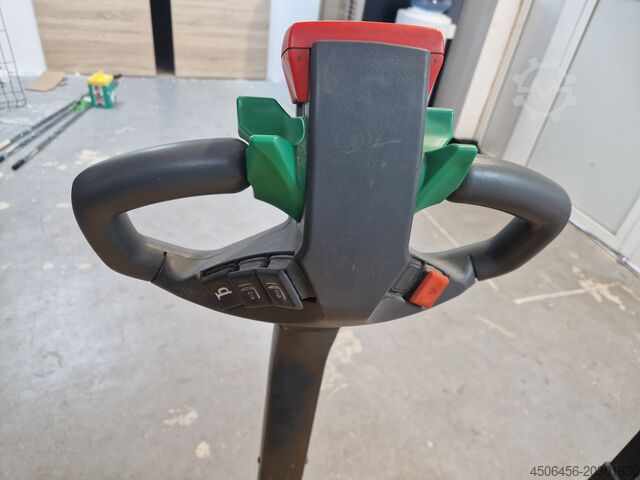 Battery powered manual pallet jack Jungheinrich EJC16