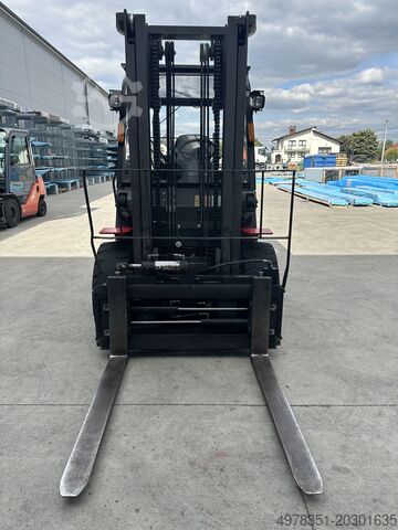 5 ton LPG forklift, low mileage! HANGCHA CPQYD50
