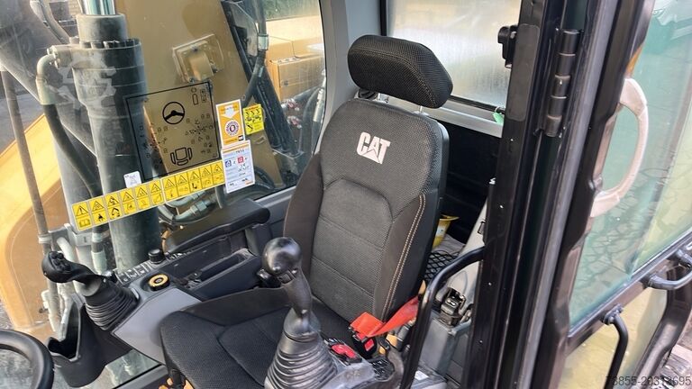 Wheeled Excavator Caterpillar M318D
