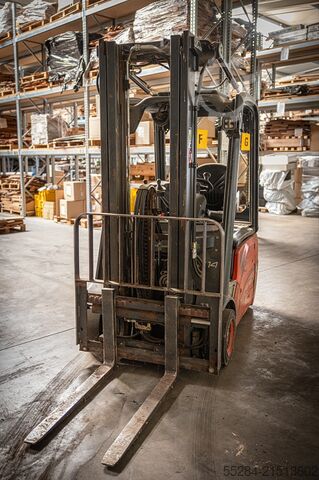 Gabelstapler Linde E14-01