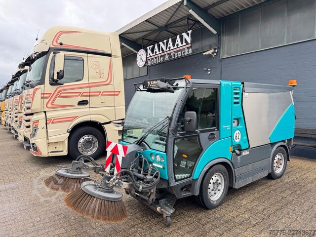 Sonderausbau-Transporter HAKO Citymaster 2200 Sweeper Kehrmaschine
