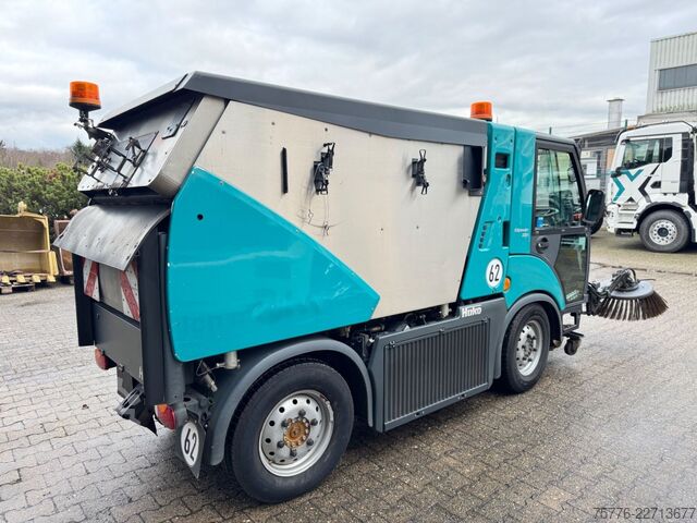 Sonderausbau-Transporter HAKO Citymaster 2200 Sweeper Kehrmaschine
