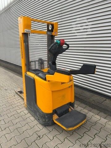 Deichselstapler Jungheinrich ERC214