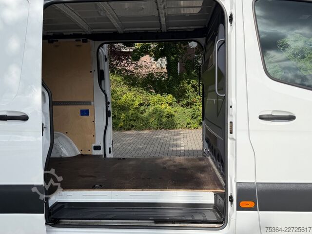 Kleinbus MERCEDES-BENZ Sprinter 317 BlueTEC Lang 2 x Schiebetür Klima