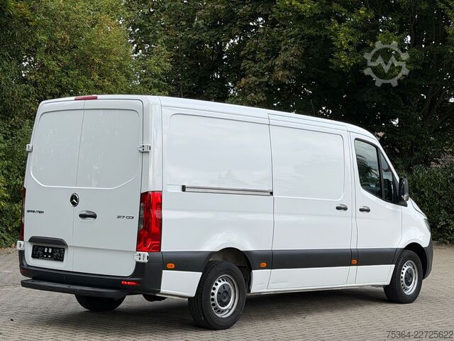 Kastenwagen MERCEDES-BENZ Sprinter 317 BlueTEC Lang 2 x Schiebetür Klima