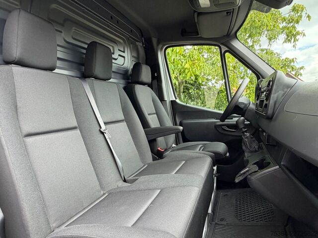 Kastenwagen MERCEDES-BENZ Sprinter 317 BlueTEC Lang 2 x Schiebetür Klima