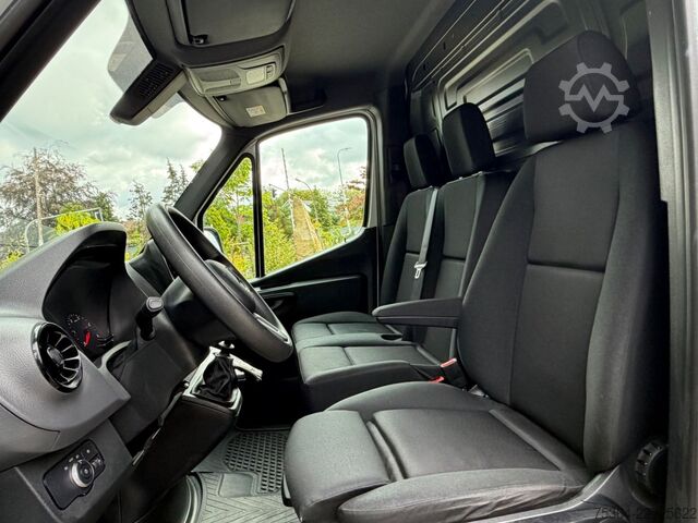 Kastenwagen MERCEDES-BENZ Sprinter 317 BlueTEC Lang 2 x Schiebetür Klima