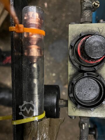 Plasma cutting machine  