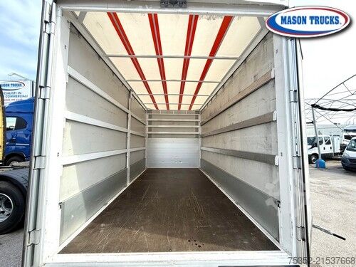 Curtain sider van Iveco Daily 35c140