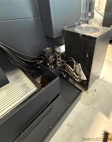 Vertikales Bearbeitungszentrum Mazak Variaxis 500/5x