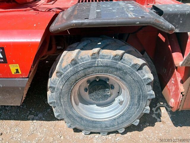 Telescopic forklift Manitou MRT1635