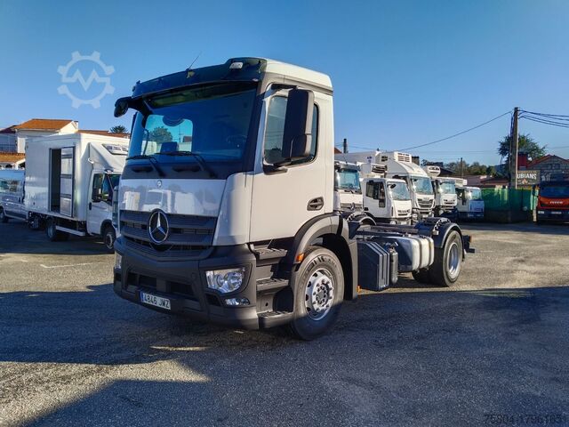 Truck chassis Mercedes-Benz ANTOS 1827L