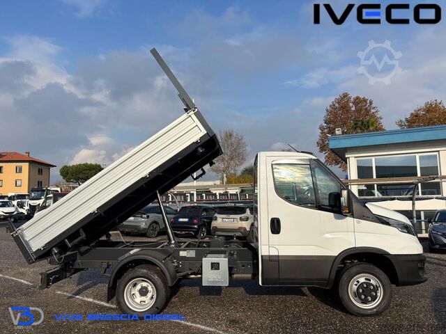 Transporter mit Kipper Iveco Daily 35