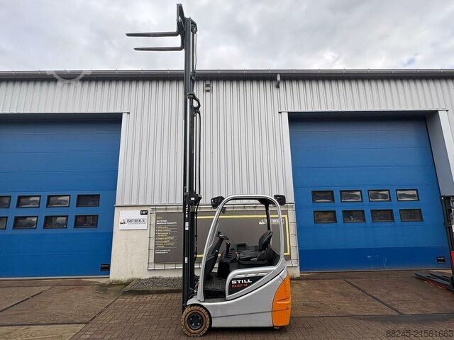 Elektrischer Triplex Gabelstapler Still RX20-14 STILL RX20 - 14