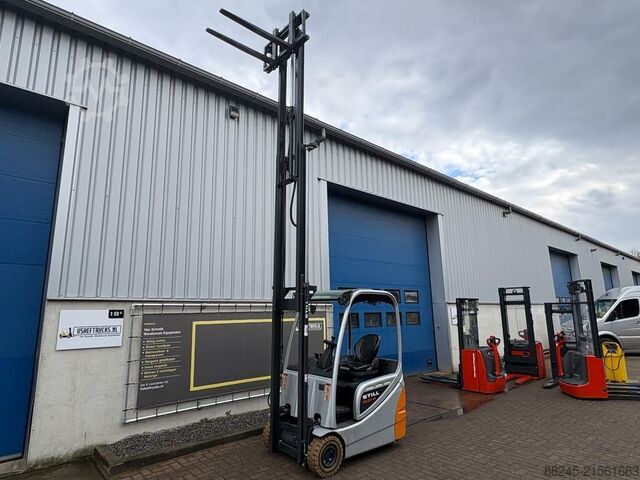 Elektrischer Triplex Gabelstapler Still RX20-14 STILL RX20 - 14