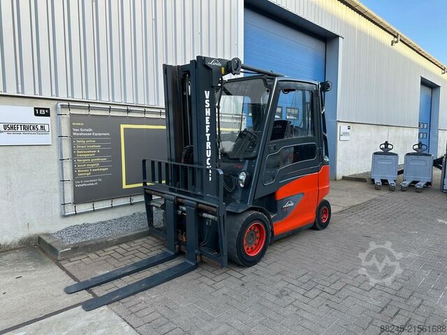 Elektrischer Triplex-Gabelstapler Linde E40-01/600 LINDE E40-01/600