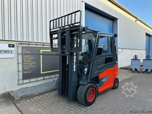 Elektrischer Triplex-Gabelstapler Linde E40-01/600 LINDE E40-01/600