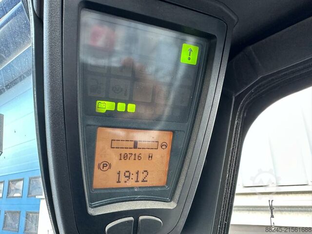 Elektrischer Triplex-Gabelstapler Linde E40-01/600 LINDE E40-01/600