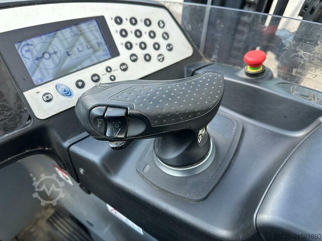 Schubmaststapler Still FMX14W mit 6500 mm Hubhöhe STILL FMX14W