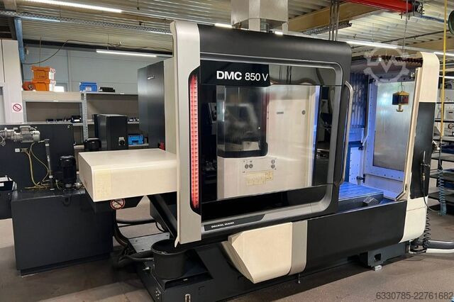 Vertical machining center Deckel Maho DMC 850V