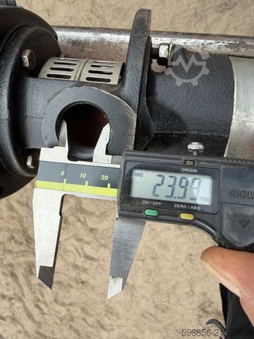 Grundfos SPK 4-8 Vertikalpumpe, 0,55 kW, 3 m³/h, Förderhöhe 28 m Grundfos SPK 4-8 pompa pionowa 0,55 kW 3 m3/h 28 m Grundfos SPK 4-8 pompa pionowa 0,55 kW 3 m3/h 28 m