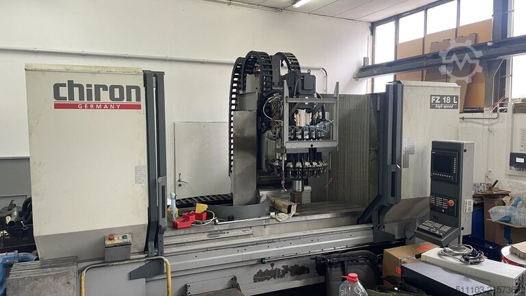 Vertikales Bearbeitungszentrum CHIRON FZ 18 L