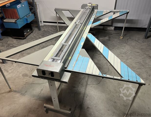 Elektrischer Schaumstoffplattenschneider, 310 cm Neolt Electro Horizontal Foam Trim Plus 310