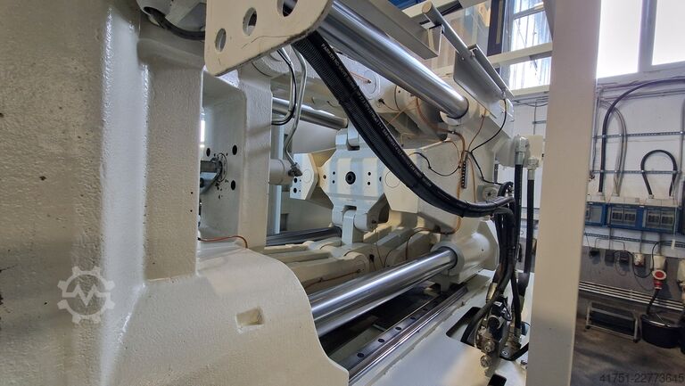 Injection molding machine BATTENFELD TM 400-3400