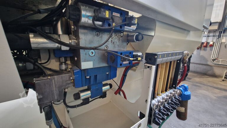 Injection molding machine BATTENFELD TM 400-3400