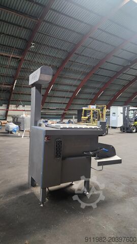 Fleischverarbeitungsmaschine N&N Mélangeur MIX 300 avec colonne