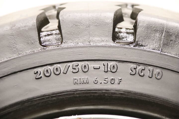 Vollgummi Reifen Continental CSE-Robust 200/50-10  SC 10  RIM 6.50 F