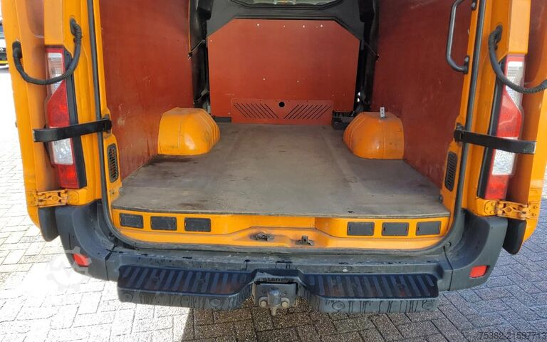 Lieferwagen Doppelkabine Renault Master 165.35 L3H3 RTWD - DUBBEL CABINE - DUBBE...