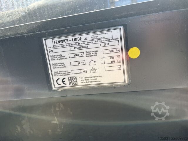 Pedestrian Stacker Linde L10