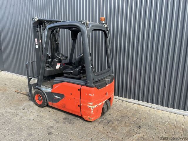 Electric 3-wheel forklift Linde E16-02