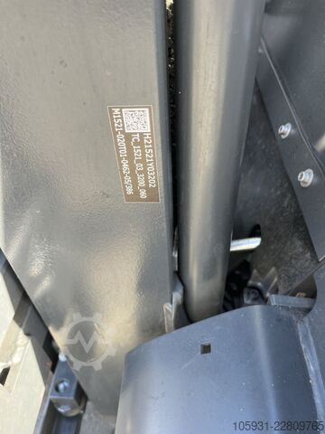Electric 3-wheel forklift Linde E16-02