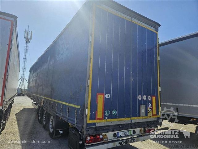 Auflieger mit Pritsche & Plane Schmitz Cargobull Semitrailer Curtainsider Mega