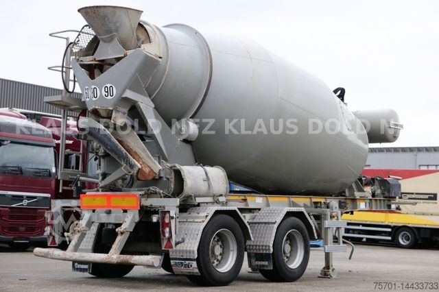 Auflieger  Louault SR 24 Liebherr  Betonmischer Lenkachse 
