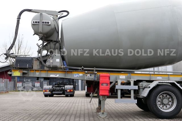 Auflieger  Louault SR 24 Liebherr  Betonmischer Lenkachse 