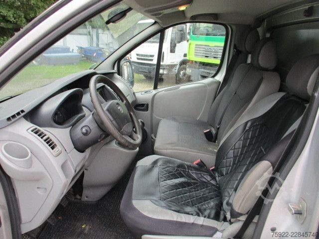 Panel van OPEL Vivaro Klima Navi Werkstattausstattung