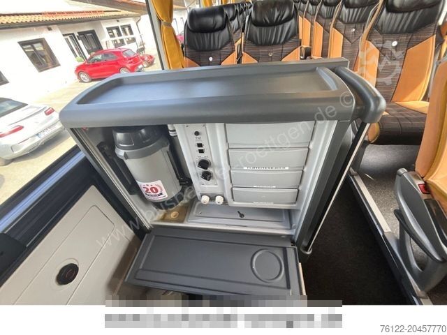 Motor coach MERCEDES-BENZ Tourismo RHD/ Travego/ S 517 HD/ R 08/ R 09