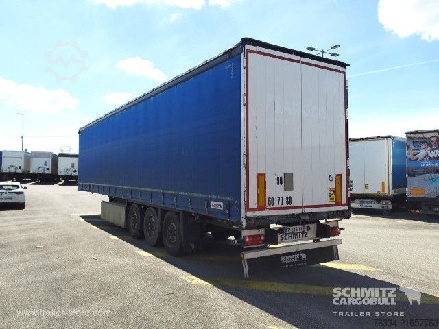 Auflieger mit Pritsche & Plane Schmitz Cargobull Semitrailer Curtainsider Standard