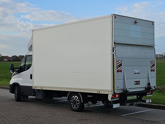 Koffer IVECO DAILY 35 S 16 AUT. LAADKLEP