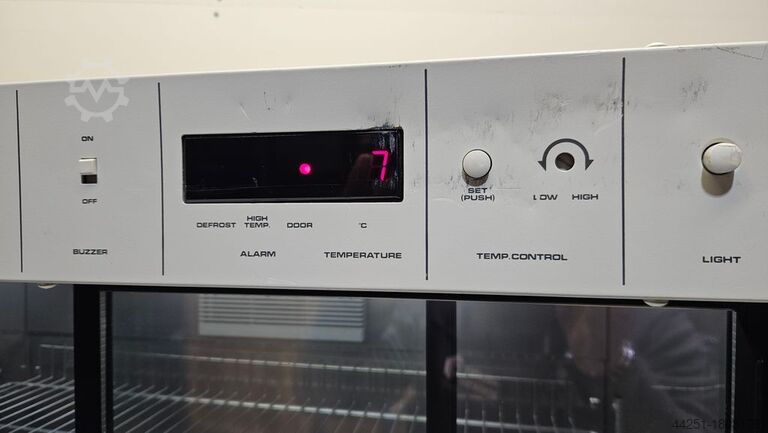 Medicine refrigerator Sanyo 