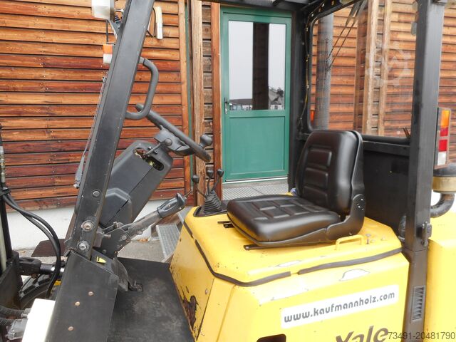 Gabelstapler Yale GDP30TF Triplex + SS + ZV