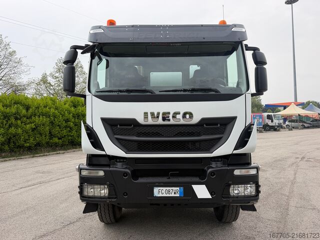Betonmischer LKW Iveco TRAKKER 500