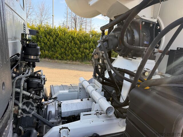 Betonmischer LKW Iveco TRAKKER 500