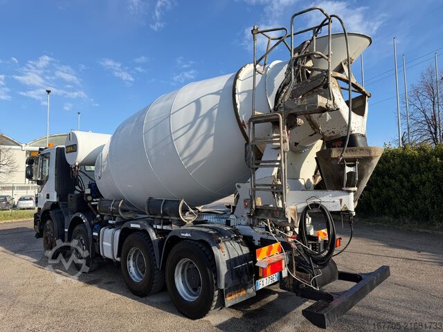 Betonmischer LKW Iveco TRAKKER 500