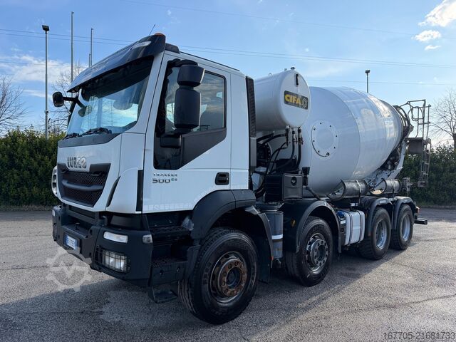 Betonmischer LKW Iveco TRAKKER 500