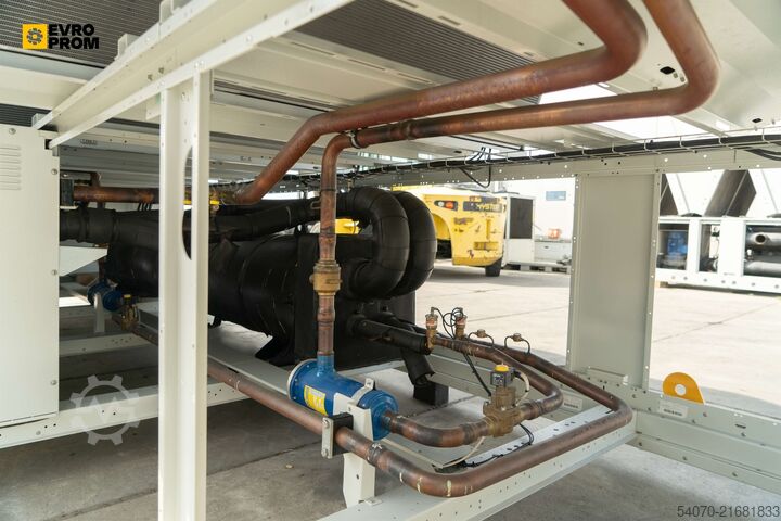 Kältemaschine New Industrial chiller CLIMAVENETA - 656.5 KW | With warranty